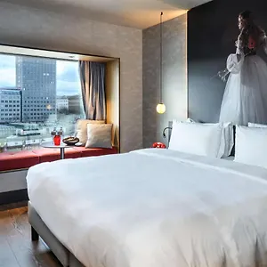 Hotel Radisson Red Hotel,, Vídeň