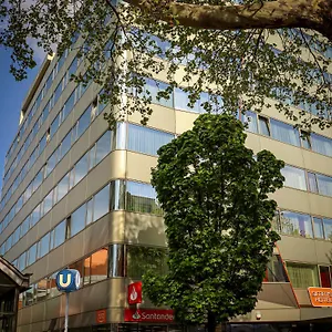 Simm's - Cityhotel Next To Metro U3 **** Viyana